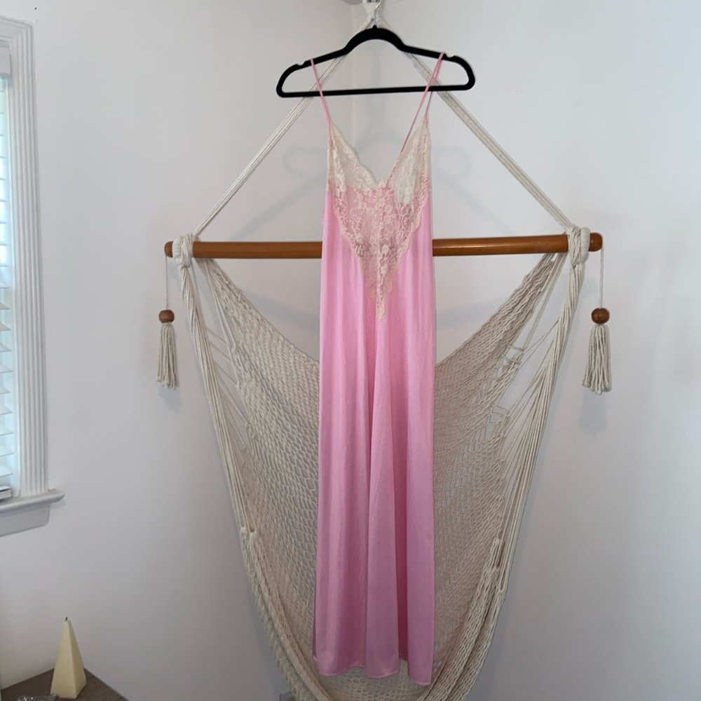 Vintage pink maxi dress 100% nylon
